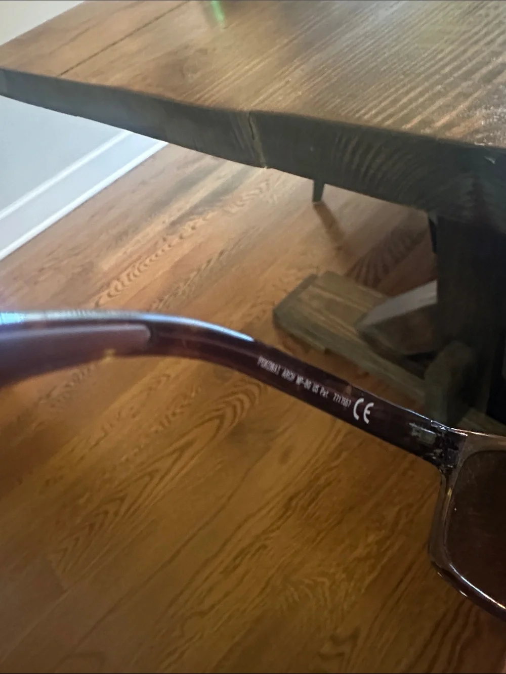 Men's Maui Jim sunglassws like new